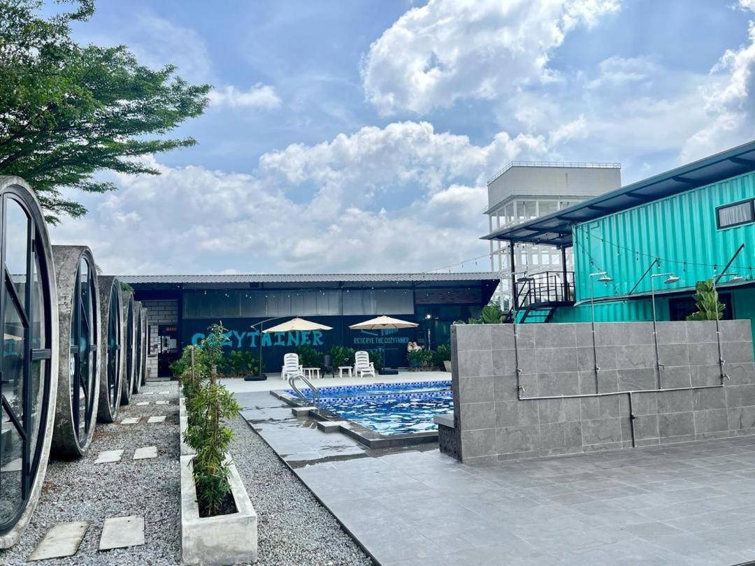 The Cozytainer Hotel Taiping Bagian luar foto