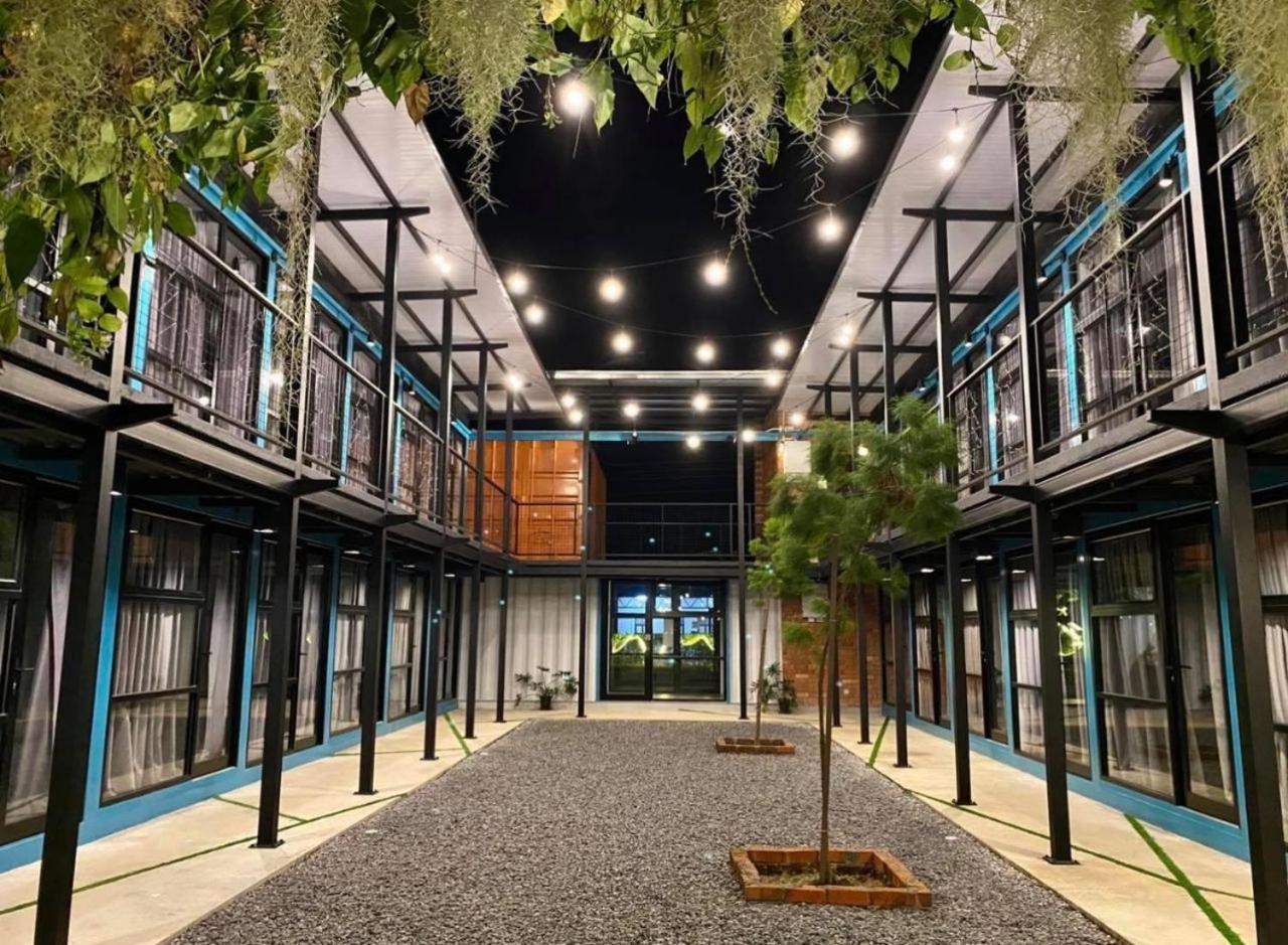 The Cozytainer Hotel Taiping Bagian luar foto